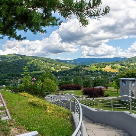 White Wool Siglany, Magiczny Horyzont * فيسلا